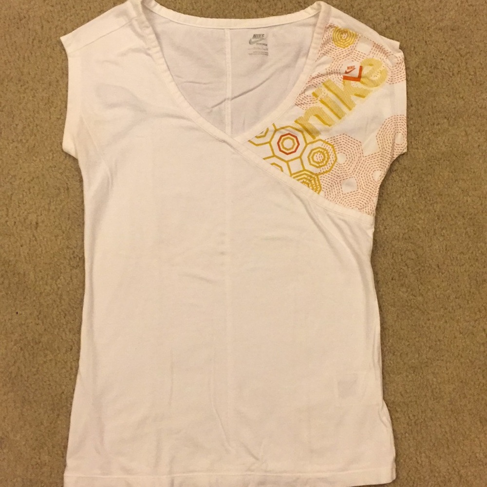 Nike t-shirt